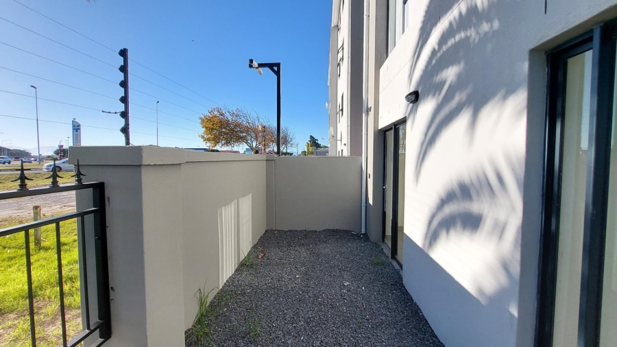 2 Bedroom Property for Sale in Grassy Park Western Cape